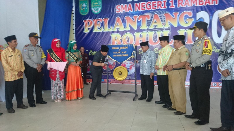 Bupati H Sukiman Buka Bulan Bahasa Bertajuk Pelantang Rohul II